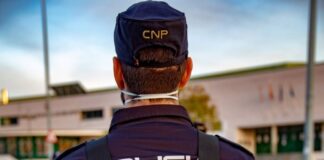 La Policía Nacional ha detenido a un hombre por un delito de violencia de genero a una menor de 15 años