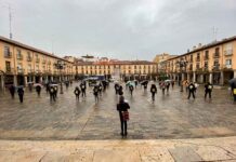 Concentración peluquerías Plaza Mayor de Palencia 20-01-2021