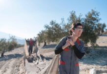 Mujer agricultura campo