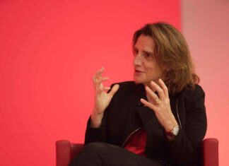 La Junta reclama al Gobierno nuevas infraestructuras de transporte eléctrico para impulsar inversiones por valor de 12.500 millones de euros