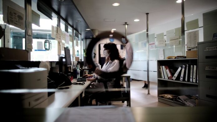 CSIF denuncia que Sacyl tiene 370 rastreadores menos para enfrentarse al Covid tras el fin del estado de alarma.