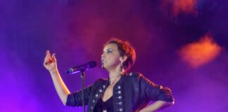 Chenoa actúa en Magaz el 7 de agosto