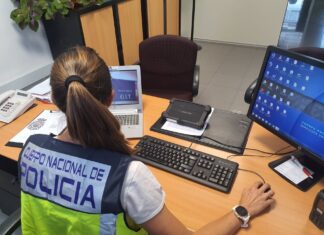 Agente del Grupo de Investigación Tecnológica de la Policía Nacional.