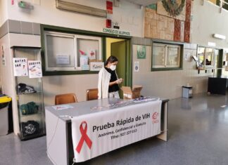 Las enfermeras advierten que la mitad de los diagnósticos de VIH en España “llegan tarde”