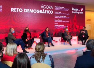 Maroto reafirma el compromiso del Gobierno con CyL a través de planes de sostenibilidad turística reyes maroto en el congreso del PSCyL