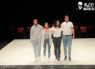 Crítica teatral de ‘Voltaire’: El dilema de tolerar lo intolerable voltaire con pablo quijano en madrid