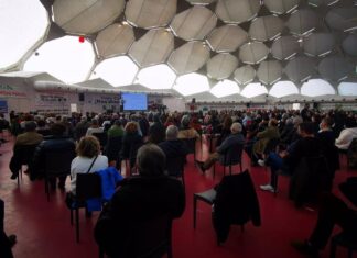 Plataformas por la Sanidad Pública en CyL rechazan la propuesta sobre atención telemática pero aplazan la manifestación