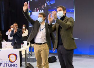 El XIV Congreso del PP recuerda a Fraga y García Egea pide seguir su ejemplo y dedicar la vida a CyL y a España