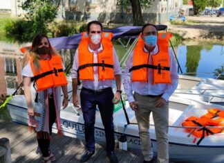 Presentación, el pasado año, del servicio de barcas.