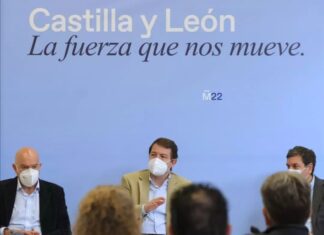 Mañueco distingue en Aguilar el uso de las mascarillas de la revalorización de las pensiones: “Son cosas distintas” :