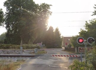 Paso a nivel de Santa María de Mave. GOOGLE STREET VIEW