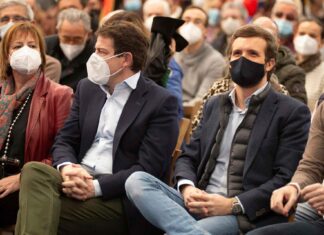 Casado reivindica el “orgullo palentino” y alaba la responsabilidad de Mañueco frente a “traiciones en despachos”