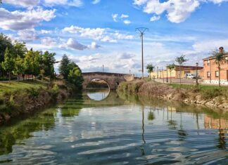 Araduey-Campos recibe fondos para nuevos proyectos del programa LEADER Imagen de archivo de Becerril de Campos