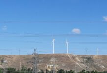 Castilla y León genera más del 89% de su electricidad con fuentes renovables y se sitúa como la segunda mayor productora de Europa Barriendo el viento de Palencia con molinos de 170 metros