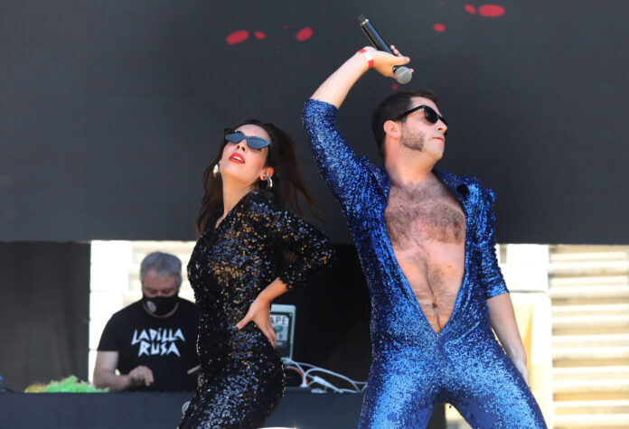 Actuación del grupo 'LadillaRusa' en el MicroPalenciaSonora Ladilla rusa