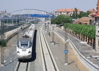 Cómo comprar los nuevos abonos Renfe gratuitos Ave Burgos parar venta de baños