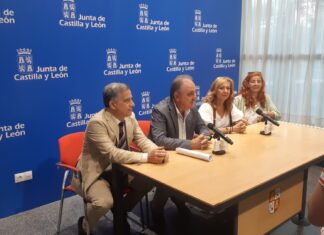 Teresa Cuesta y Pilar Solís, nuevas directoras Médica y de Enfermería de Atención Primaria de Palencia teresa Cuesta Pilar Solís