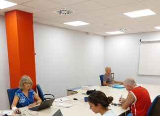 El emprendimiento se estanca en Castilla y León en 2023 pero se generan más de 25.500 nuevos puestos asalariados Vivero de empresas de la Cámara de Comercion en la avenida de Santander.