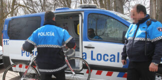 bicicleta pedal policía local