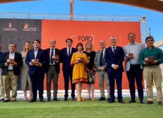 Torquemada y Carrión de los Condes se alzan con el premio ‘Fuentes Claras’ de sostenibilidad premios fuentes claras torquemada carrion de los condes 2022