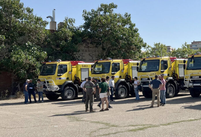 La Junta incorpora 6 nuevos camiones autobomba a la lucha contra los incendios forestales carroceta Cervera