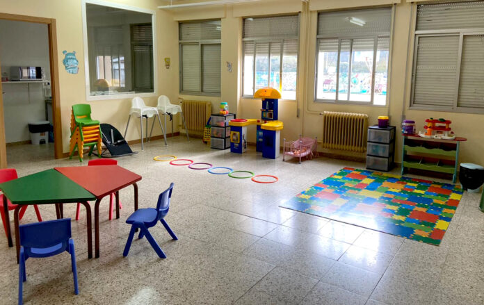 Un aula preparada para niños de entre 2 y 3 años. Un aula preparada para niños de entre 2 y 3 años.