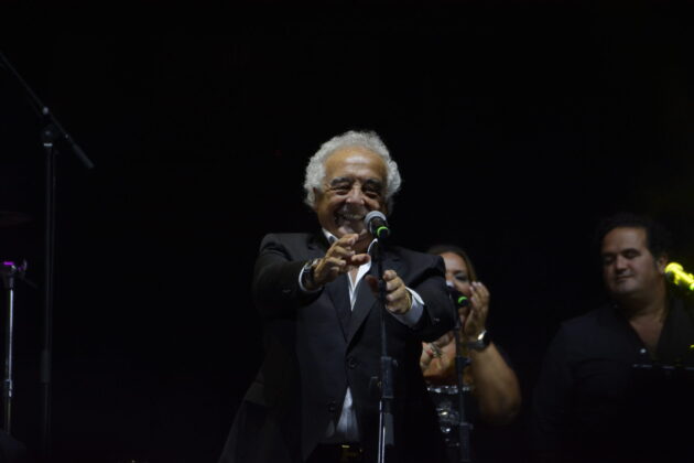 Actuaci&oacute;n de Los del R&iacute;o, tras el preg&oacute;n. / Julio Robles Aguilar