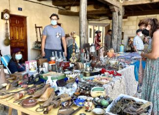 De los trasteros a los salones, el lunes se celebra el rastro estival de Saldaña Rastro de Saldaña