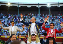 Toros: Tres puertas grandes en la corrida de rejones para cerrar una feria histórica