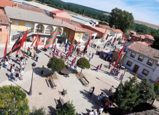 Espectacular Pendonada en Poza de la Vega para formar parte de la UNESCO Pendonada en Poza de la Vega 2022