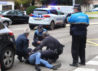 Doble atropello en Derechos Humanos de Palencia atropello