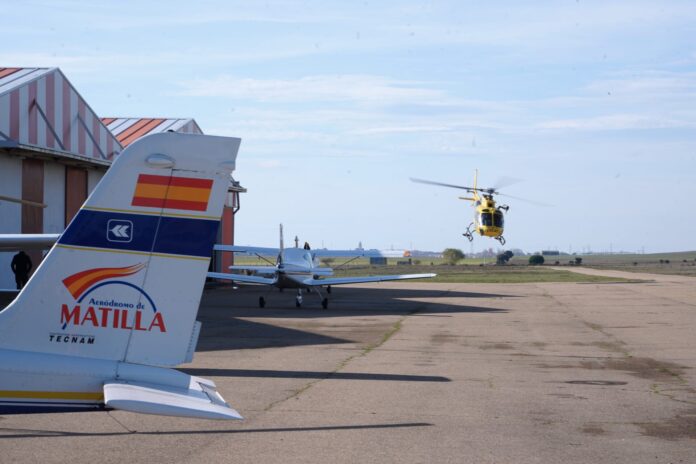 Búsqueda de los dos ocupantes del ultraligero desaparecido en la zona de Matilla de los Caños (Valladolid) Numerosos-medios-emergencias-continúan-trabajando- búsqueda- ultraligero-desaparecido-Matilla