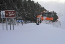 La lucha contra la nieve, más allá de limpiar las carreteras de Palencia Cuña-y-sal-quitanieves-en-acción-en-Palencia-k