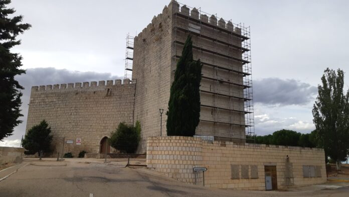 La-rehabilitación-torre-Castillo-Monzón-acabará-finales-febrero