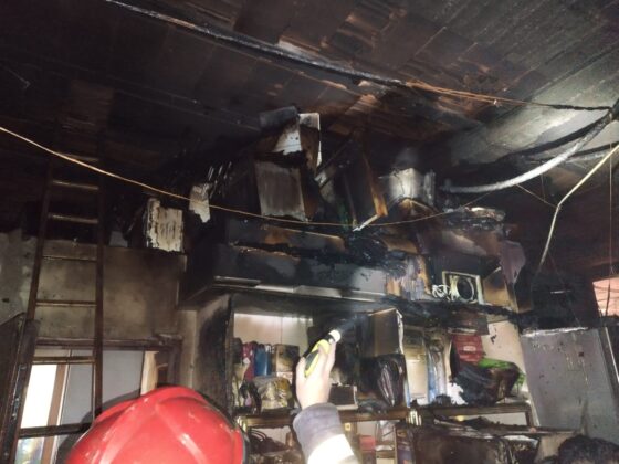 Sofocan-un-incendio-en-almac&eacute;n-de-electrodom&eacute;sticos-Salda&ntilde;a