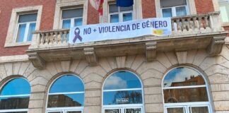 minuto de silencio en Palencia por el doble asesinato de violencia de género en Valladolid - 23 de enero de 2023