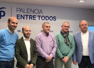 Gañan, Majon, Maza y Tapia en la sede del PP tras su presentación.