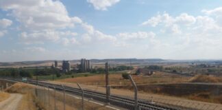 La-escasez-petroleo-lleva-Cementos-Porland-seguir-quemando-carbón-Venta-Baños