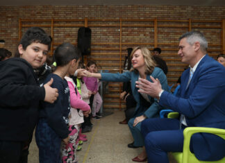 La ministra Pilar Alegría pone en Palencia a Castilla y León de “ejemplo” en la educación rural