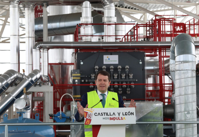 El presidente de la Junta participa en la Inauguración de la Central Térmica de Energía Renovable DH Ecoenergías Palencia