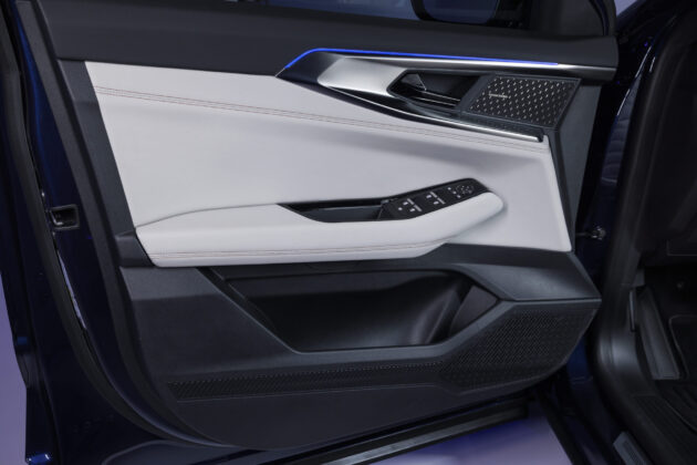 21-cent&iacute;metros-extra-de-puro-Espace-desde-Palencia-q