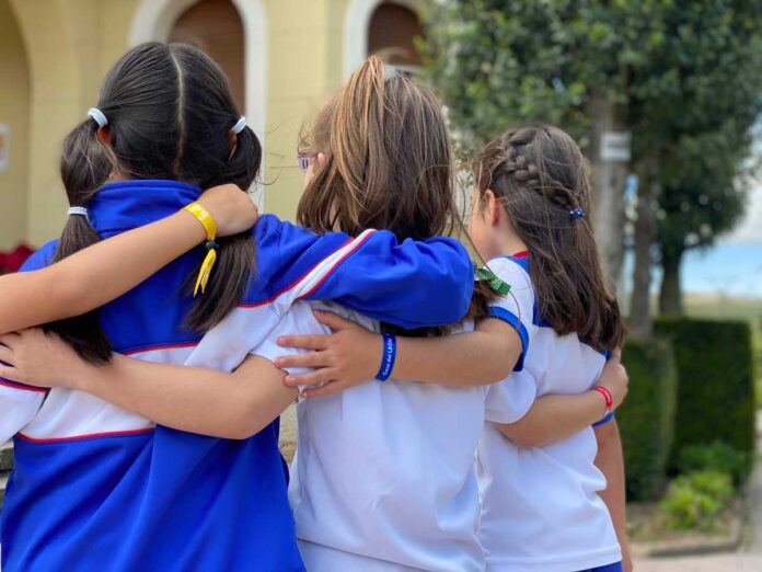 alumnas-del-Colegio-San-Gregorio-de-Aguilar-de-Campoo alumnas del Colegio San Gregorio de Aguilar de Campoo