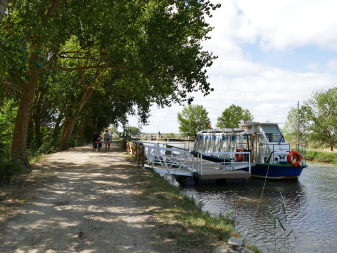 Barco Juan de Homar recursos turismo Semana Santa