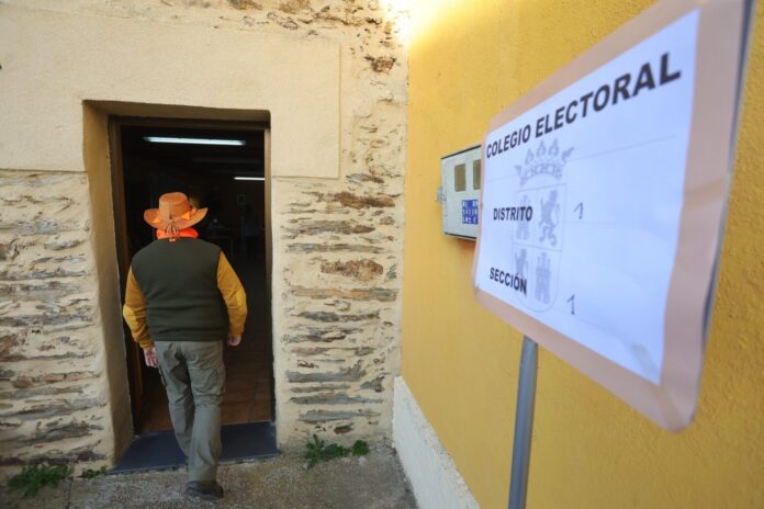 Elecciones a las Cortes de Castilla y León en Pastores(Salamanca), localidad con 53 personas censadas.