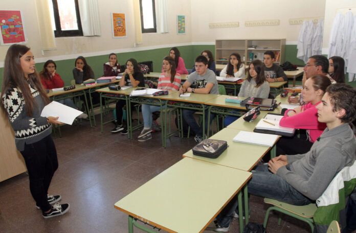 100.000-euros-para-mejorar-los-Institutos-Trinidad-Arroyo-Recesvinto, -'casa-cuna' 100.000-euros-para-mejorar-los-Institutos-Trinidad-Arroyo-Recesvinto, -'casa-cuna'