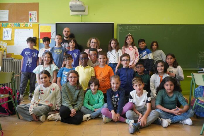CEIP BLAS SIERRA - 4º PRIMARIA - Proyecto Palentinos Ilustres CEIP BLAS SIERRA - 4º PRIMARIA - Proyecto Palentinos Ilustres