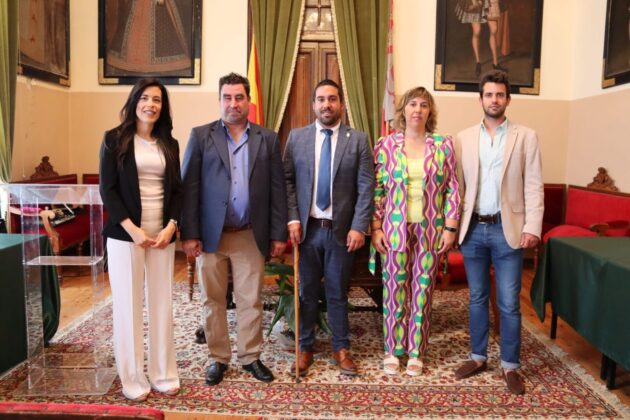 Constituci&oacute;n del Ayuntamiento en Becerril de Campos (PP)