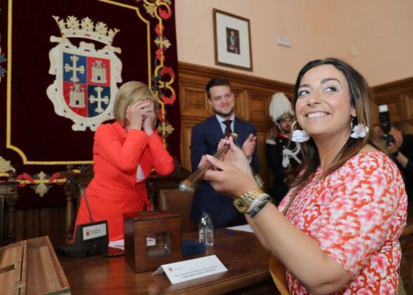 Miriam Andr&eacute;s toma el bast&oacute;n de mando de la ciudad de Palencia. Br&aacute;gimo ICAL