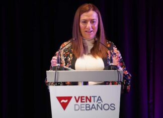 Virginia Barcones durante la inauguración del Museo del Ferrocarril en Venta de Baños - A. Acitores