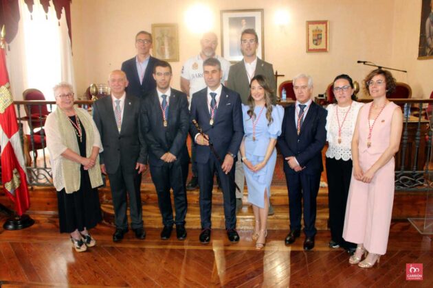 Constituci&oacute;n del Ayuntamiento en Carri&oacute;n de los Condes (PP)